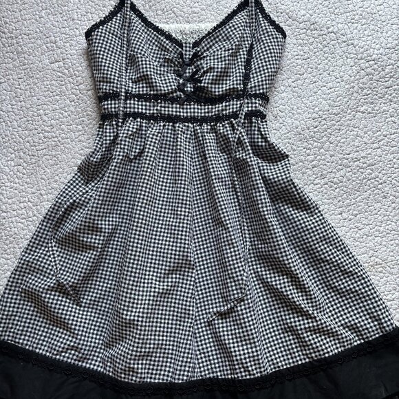 Japanese brand black plaid minidress with floral embroidery - Picture 1 of 4